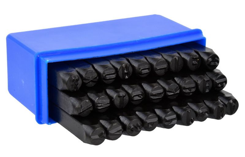 Set de poansoane cu litere 8 mm, 27 piese GEKO G01813