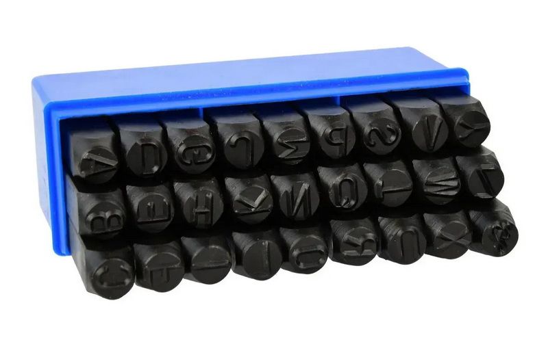 Set de poansoane cu litere 10 mm, 27 buc. GEKO G01815