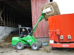 Dispozitiv de transportat baloti Avant Dispozitiv de transportat baloti Avant