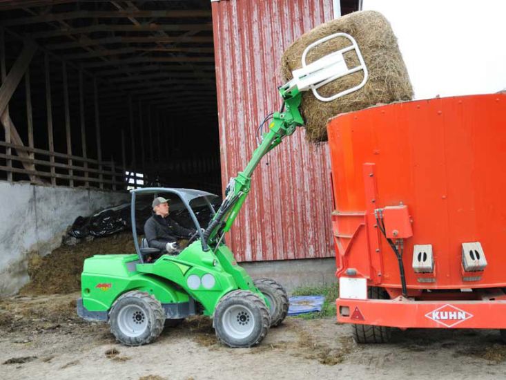 Dispozitiv de transportat baloti Avant Dispozitiv de transportat baloti Avant