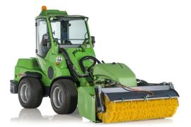 Мини погрузчик Avant 750