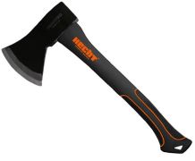 Универсальный топор HECHT 901000