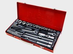 Набор инструментов автомеханника KT-52, 52 предмета (1/4", 1/2", шестигранные) Набор инструментов автомеханника KT-52, 52 предмета (1/4", 1/2", шестигранные)